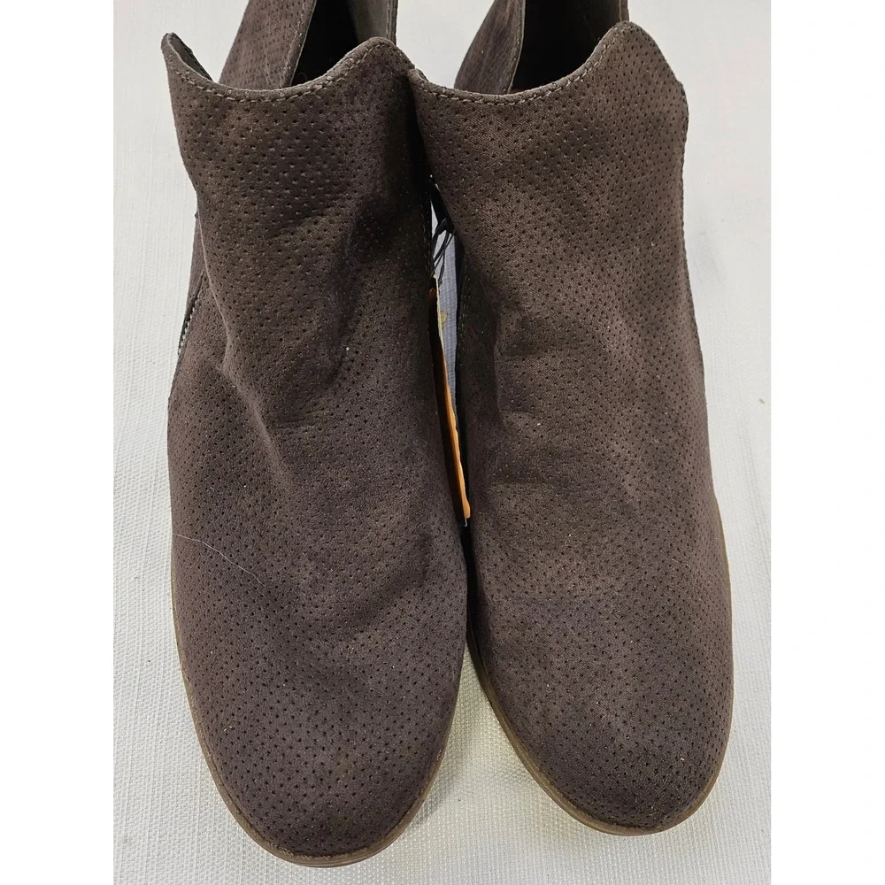 Universal Thread Womens Ankle Boots Perforated Suede Side Zip Gray‎ Size 11